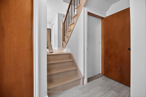 Photo 28 at 946 Beaufort Court, Eastdale, Oshawa