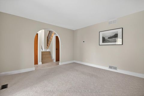 Photo 29 at 946 Beaufort Court, Eastdale, Oshawa