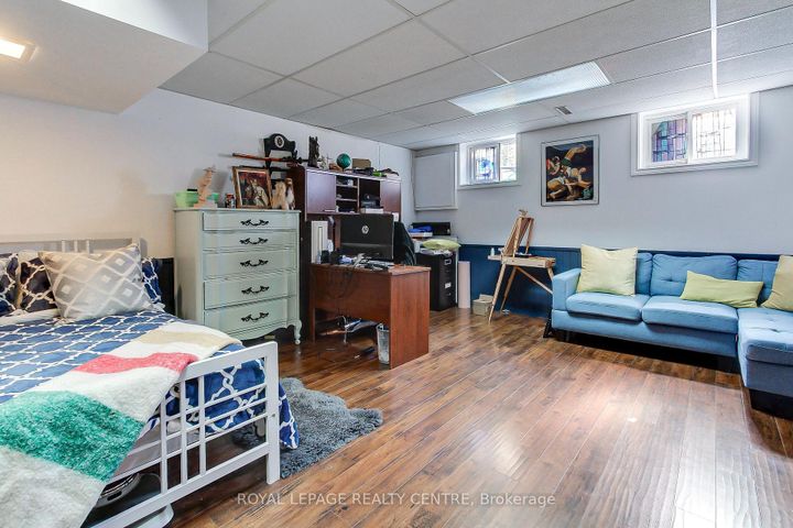 Photo 39 at 2039 Davebrook Road, Clarkson, Mississauga