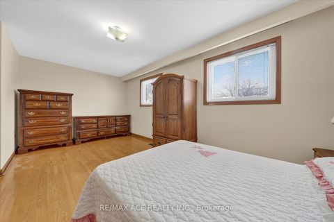 Photo 19 at 113 Magnolia Avenue, Kennedy Park, Toronto