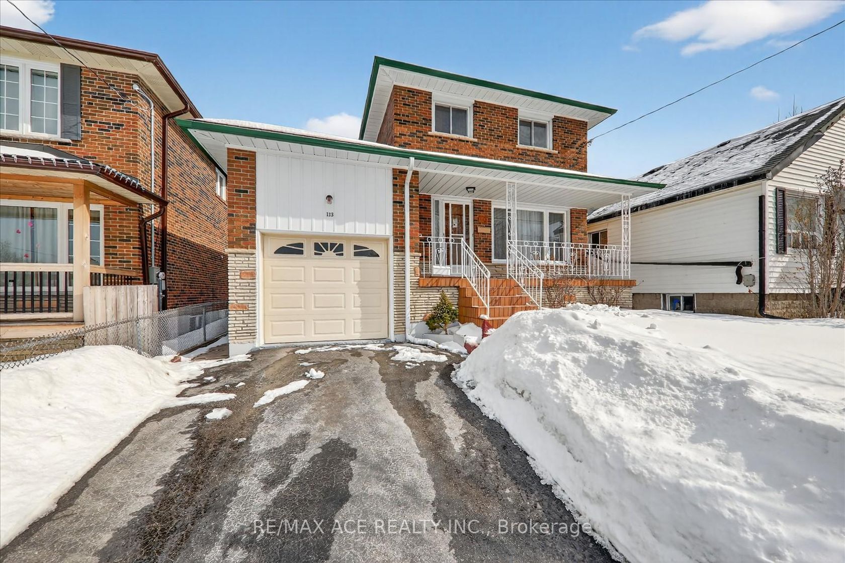 113 Magnolia Avenue, Kennedy Park, Toronto 