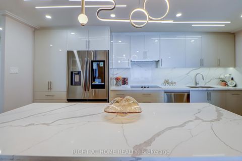 Photo 16 at 1207 - 130 Carlton Street, South St. James Town, Toronto