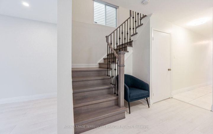 Photo 22 at 12 - 5020 Delaware Drive, Hurontario, Mississauga