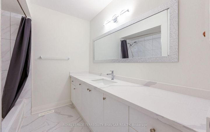 Photo 27 at 12 - 5020 Delaware Drive, Hurontario, Mississauga