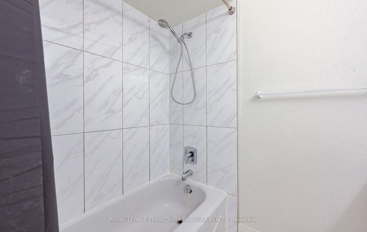 Photo 28 at 12 - 5020 Delaware Drive, Hurontario, Mississauga