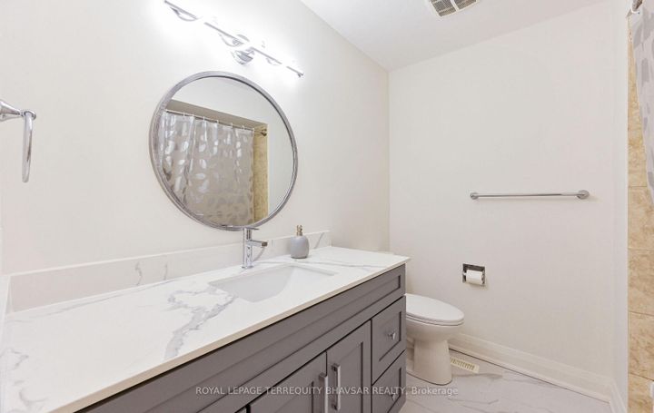 Photo 36 at 12 - 5020 Delaware Drive, Hurontario, Mississauga