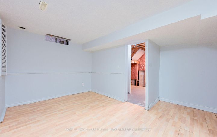 Photo 41 at 12 - 5020 Delaware Drive, Hurontario, Mississauga