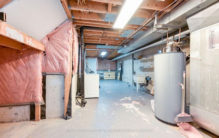 Photo 42 at 12 - 5020 Delaware Drive, Hurontario, Mississauga