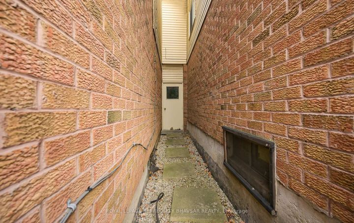 Photo 48 at 12 - 5020 Delaware Drive, Hurontario, Mississauga