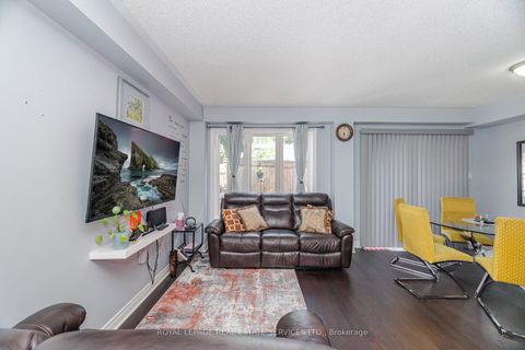 Photo 9 at 6 - 430 Mapleview Drive E, Painswick South, Barrie
