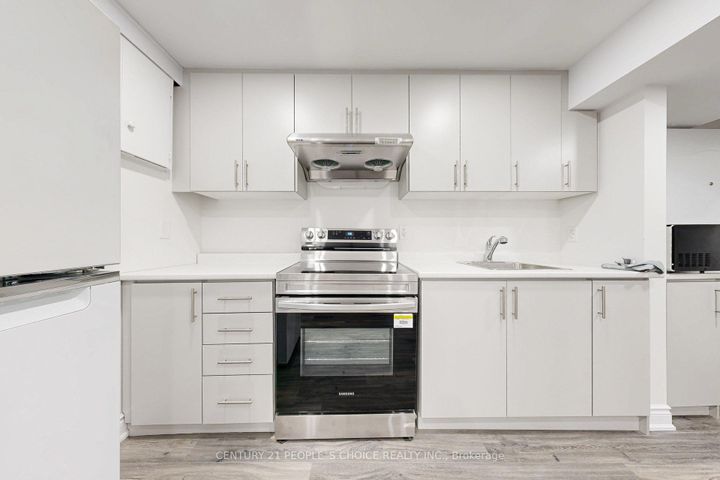 Photo 33 at 31 Dorking Drive, Heart Lake West, Brampton