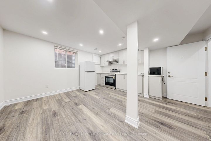 Photo 35 at 31 Dorking Drive, Heart Lake West, Brampton