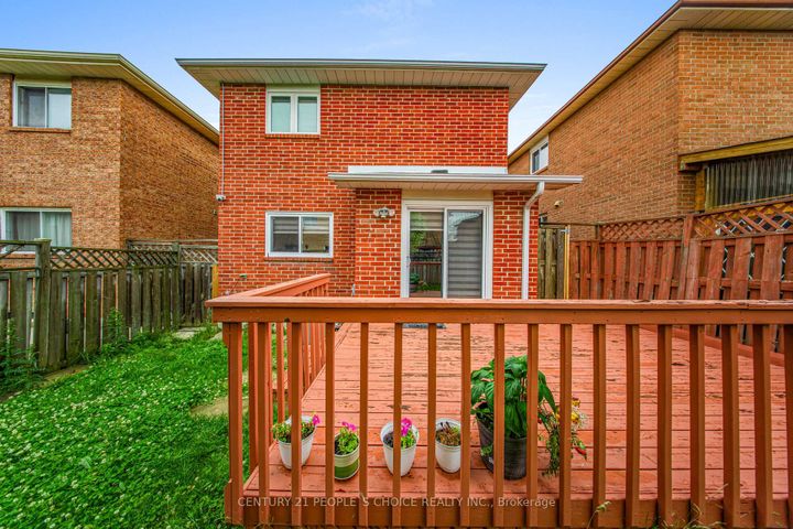 Photo 44 at 31 Dorking Drive, Heart Lake West, Brampton