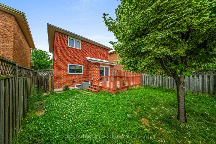 Photo 45 at 31 Dorking Drive, Heart Lake West, Brampton