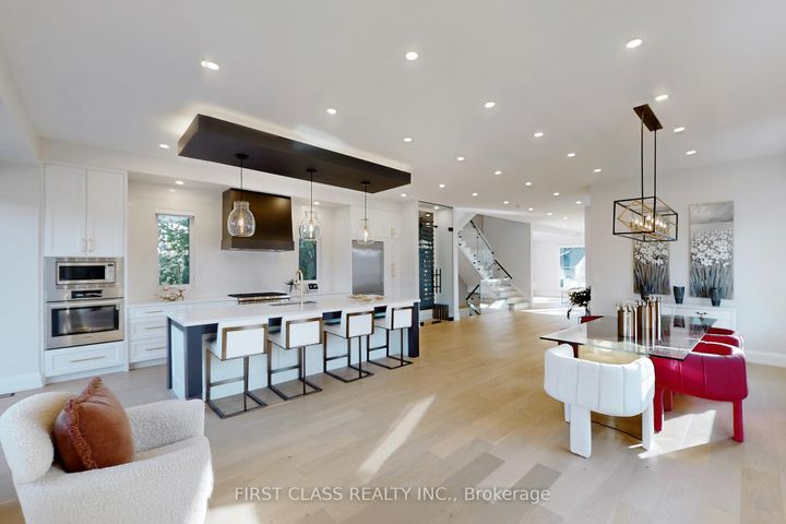 Photo 10 at 1047 Meredith Avenue, Lakeview, Mississauga