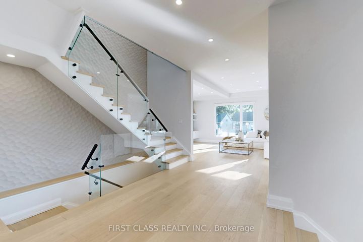 Photo 18 at 1047 Meredith Avenue, Lakeview, Mississauga