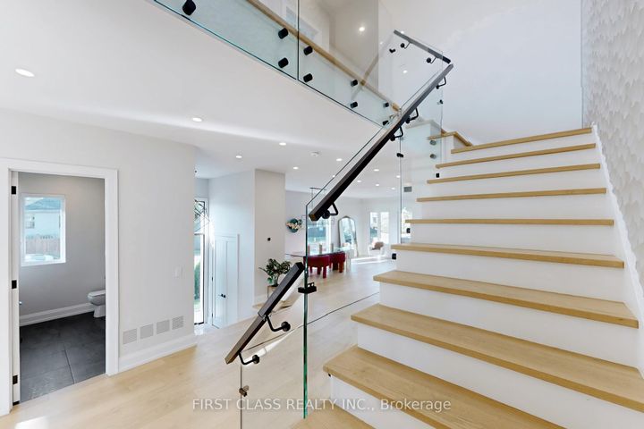 Photo 19 at 1047 Meredith Avenue, Lakeview, Mississauga