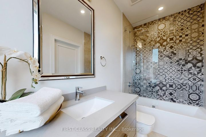 Photo 28 at 1047 Meredith Avenue, Lakeview, Mississauga