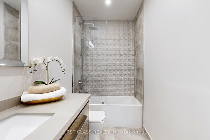 Photo 44 at 1047 Meredith Avenue, Lakeview, Mississauga