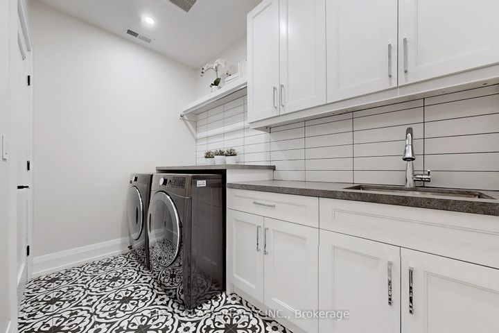 Photo 46 at 1047 Meredith Avenue, Lakeview, Mississauga