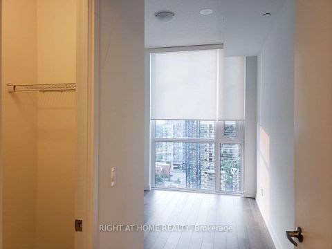 Photo 9 at 1405 - 5180 Yonge Street, Willowdale West, Toronto