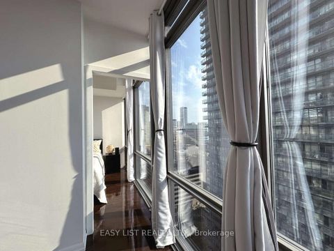 Photo 10 at 2203 - 37 Grosvenor Street, Bay Street Corridor, Toronto