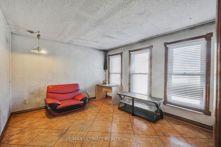 Photo 10 at 1010 Ritson Road N, Central, Oshawa