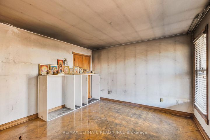 Photo 13 at 1010 Ritson Road N, Central, Oshawa