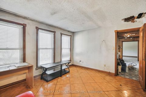 Photo 19 at 1010 Ritson Road N, Central, Oshawa