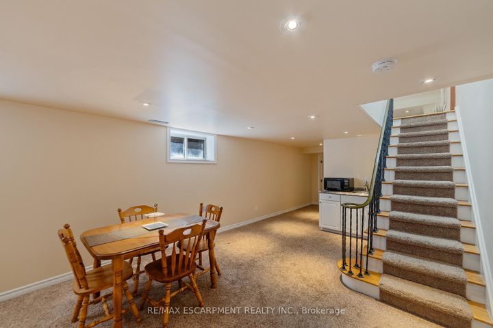 Photo 23 at 1411 Beaufort Drive, Tyandaga, Burlington