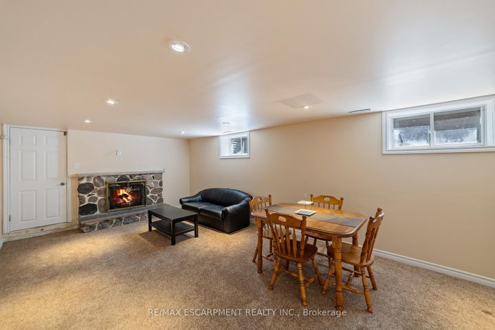 Photo 24 at 1411 Beaufort Drive, Tyandaga, Burlington