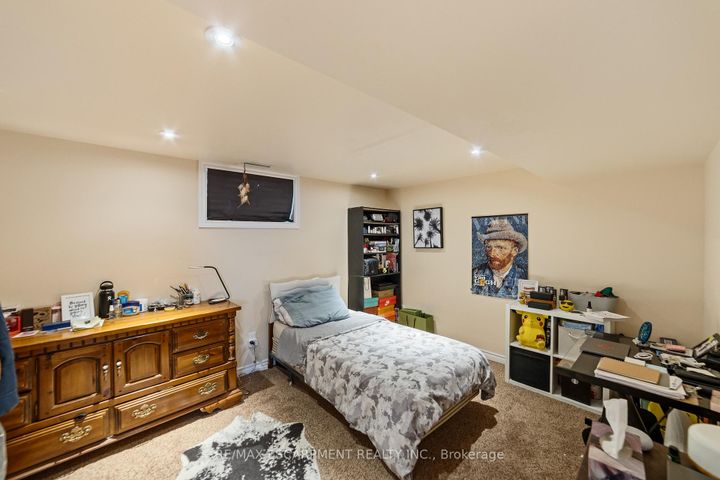 Photo 25 at 1411 Beaufort Drive, Tyandaga, Burlington