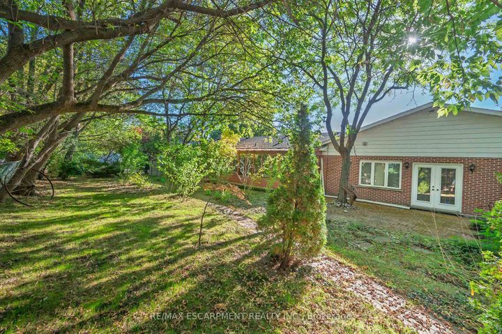 Photo 38 at 1411 Beaufort Drive, Tyandaga, Burlington