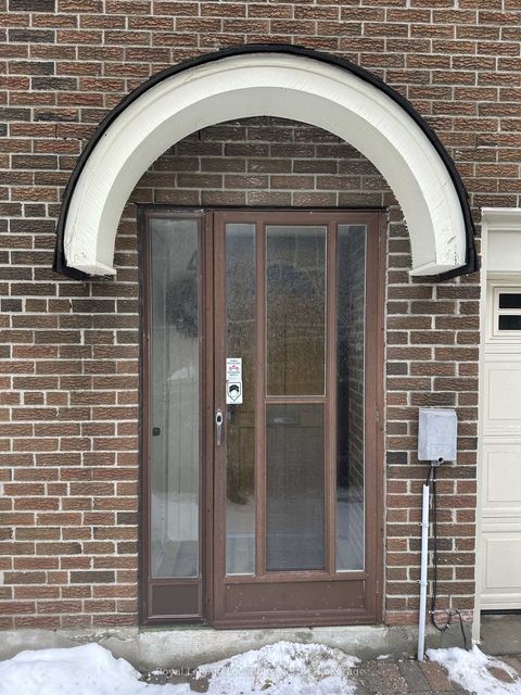 Photo 14 at 4 - 431 Military Trail Trail, Morningside, Toronto