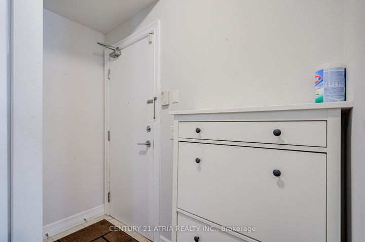 Photo 3 at Th117 - 17 Barberry Place, Bayview Village, Toronto