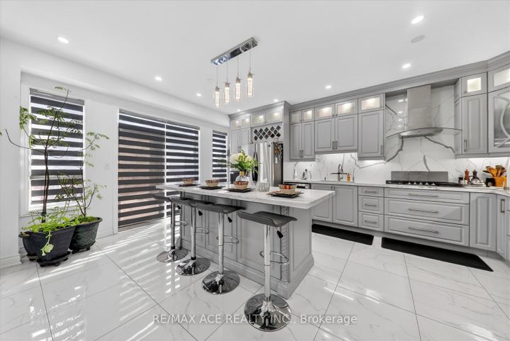 Photo 13 at 9 Invitational Road, Bram East, Brampton