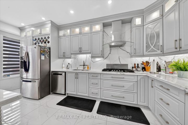 Photo 14 at 9 Invitational Road, Bram East, Brampton