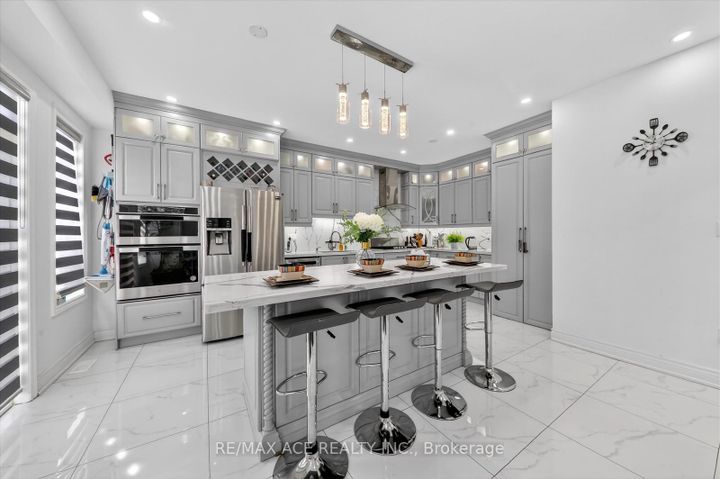 Photo 15 at 9 Invitational Road, Bram East, Brampton