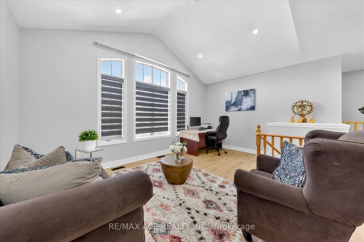 Photo 18 at 9 Invitational Road, Bram East, Brampton