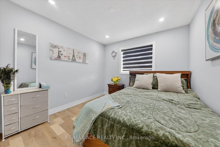 Photo 25 at 9 Invitational Road, Bram East, Brampton