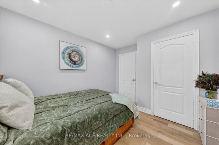 Photo 26 at 9 Invitational Road, Bram East, Brampton