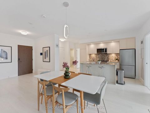 Photo 11 at 221 - 30 Inn On The Park Drive, Don Mills, Toronto