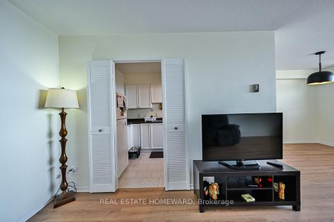 Photo 7 at 1015 - 2550 Pharmacy Avenue, L'Amoreaux, Toronto