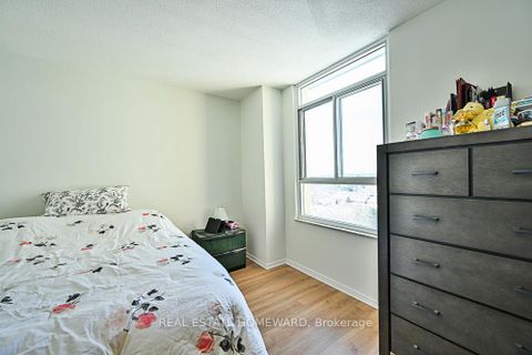 Photo 35 at 1015 - 2550 Pharmacy Avenue, L'Amoreaux, Toronto