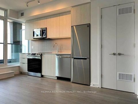 Photo 5 at 532 - 50 Power Street, Moss Park, Toronto