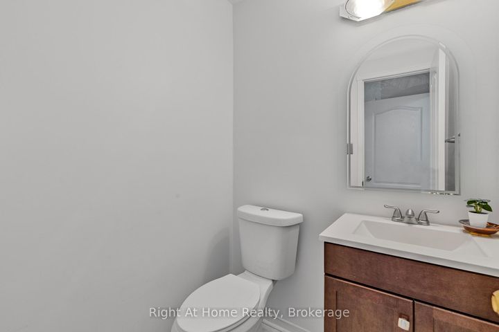 Photo 17 at 2405 Eden Valley Drive, RO River Oaks, Oakville