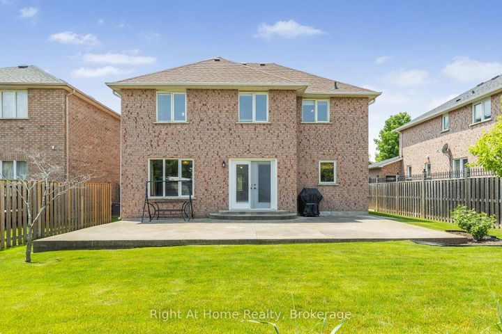 Photo 34 at 2405 Eden Valley Drive, RO River Oaks, Oakville