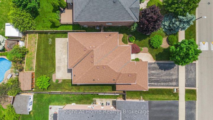 Photo 36 at 2405 Eden Valley Drive, RO River Oaks, Oakville