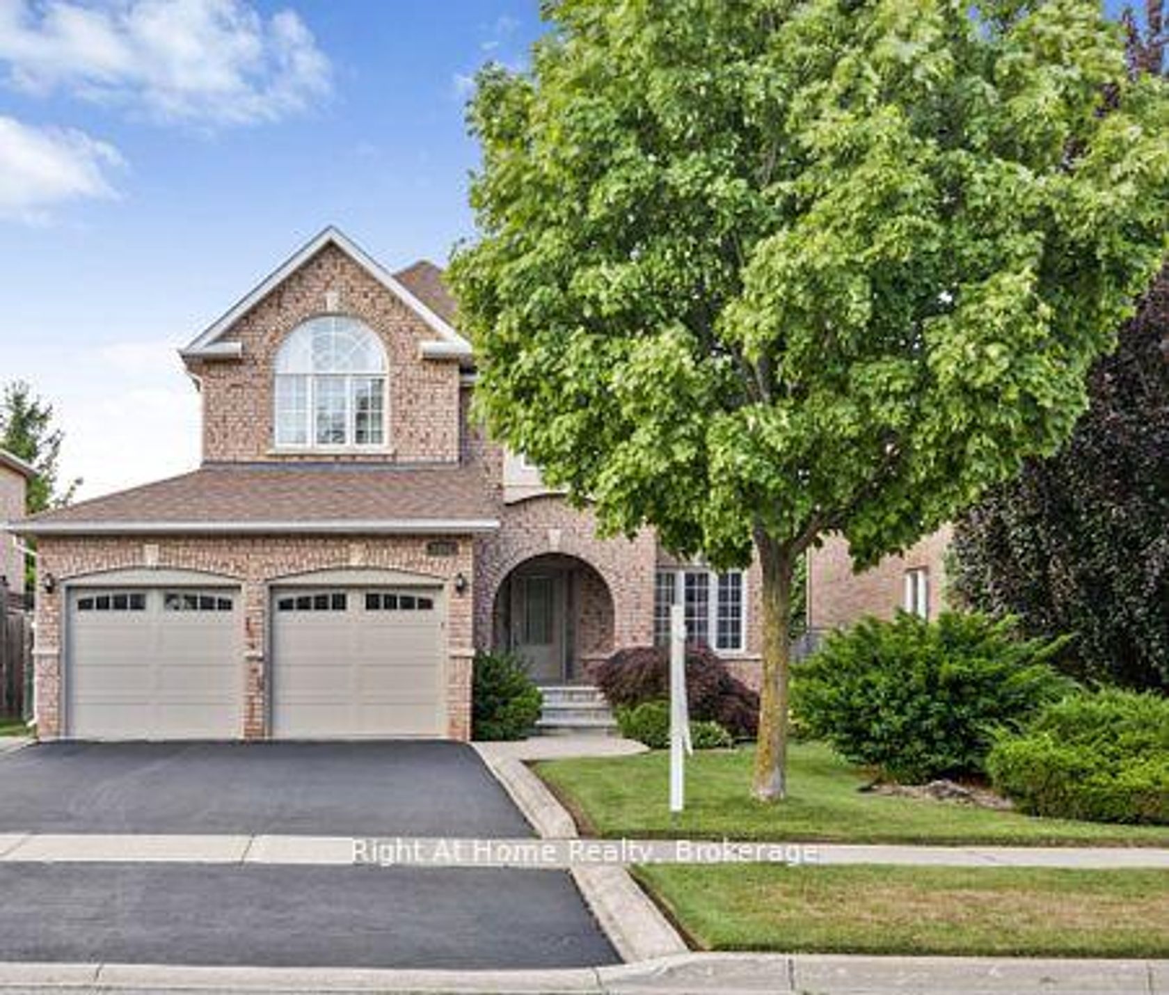 2405 Eden Valley Drive, RO River Oaks, Oakville 