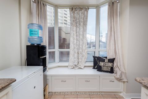 Photo 18 at 202 - 2088 Lawrence Avenue W, Weston, Toronto